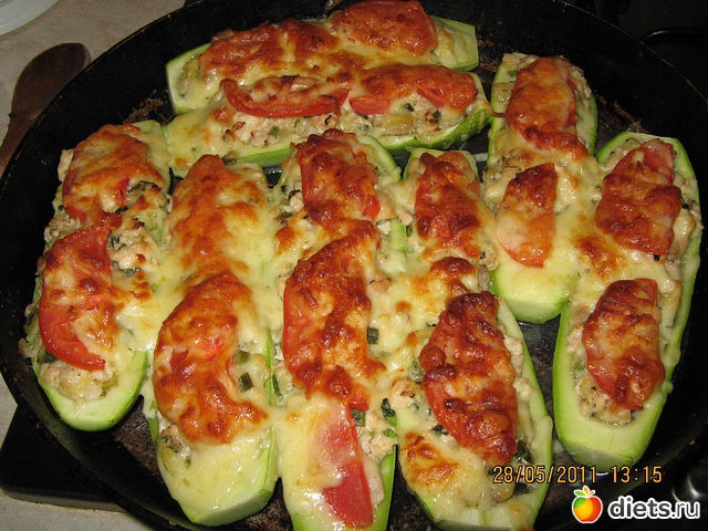 Кабачки с курицей запеченные в духовке с фото