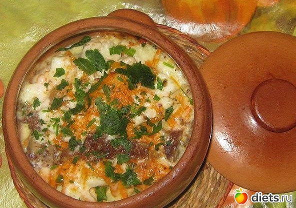 Картошка в горшочке в духовке рецепт с фото со сметаной Картошка в горшочке в духовке рецепт с фото со сметаной
