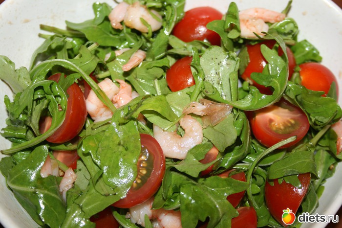 Салат с рукколой, помидорами черри и креветками: : Дневники - diets