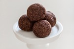 крошковое пирожное КАРТОШКА, неприлично вкусное.